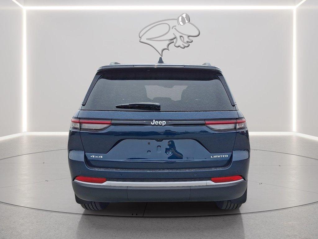 new 2026 Jeep Grand Cherokee car, priced at $45,329