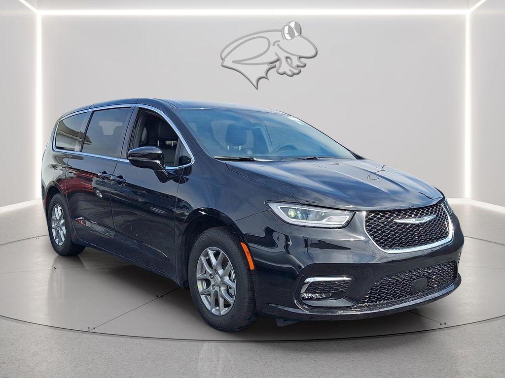 new 2026 Chrysler Pacifica car, priced at $39,989