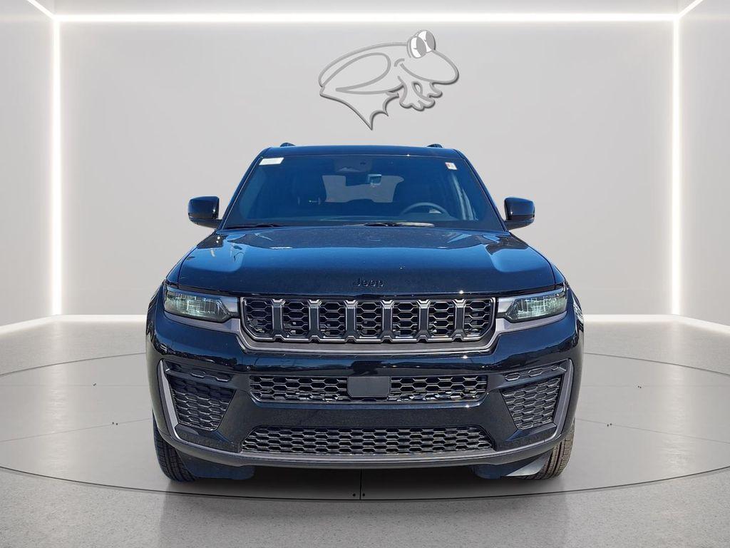 new 2026 Jeep Grand Cherokee car, priced at $47,050