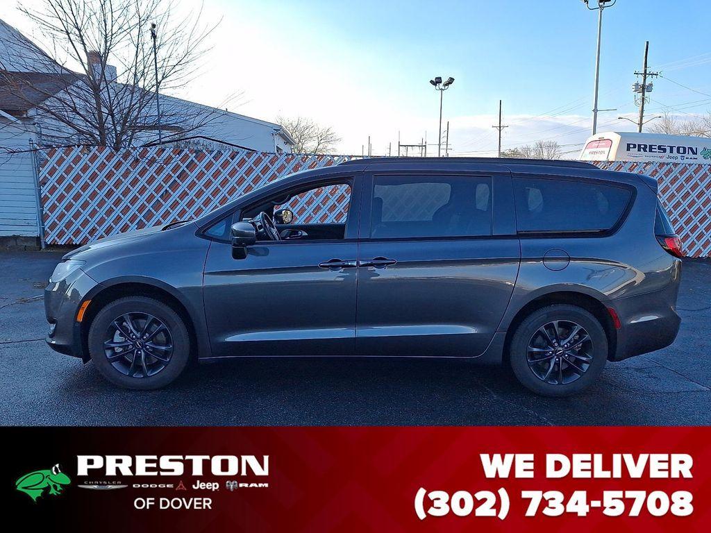 used 2020 Chrysler Pacifica car, priced at $19,995