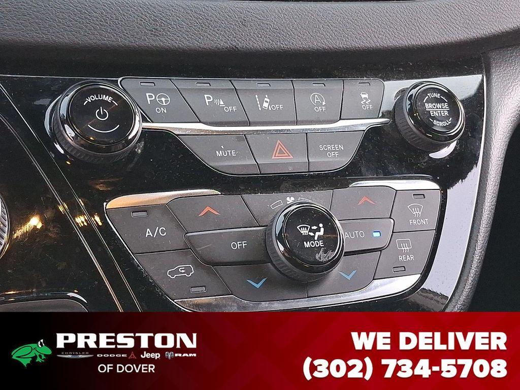 used 2020 Chrysler Pacifica car, priced at $19,995