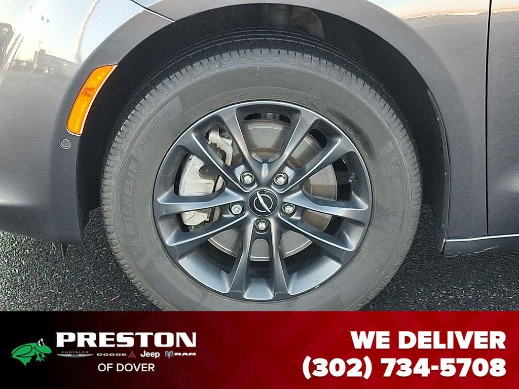 used 2020 Chrysler Pacifica car, priced at $19,995