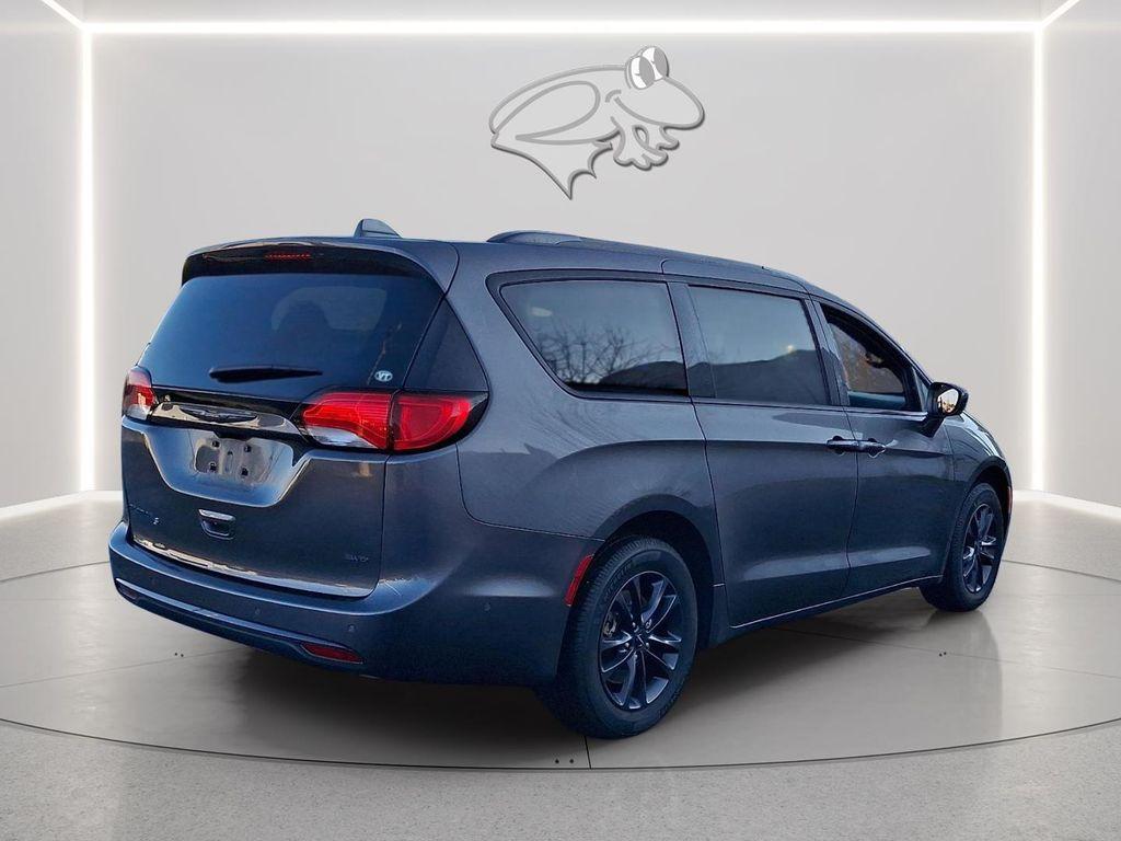 used 2020 Chrysler Pacifica car, priced at $19,000