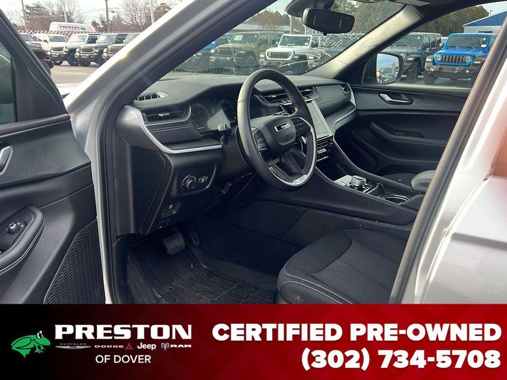 used 2024 Jeep Grand Cherokee L car, priced at $31,995