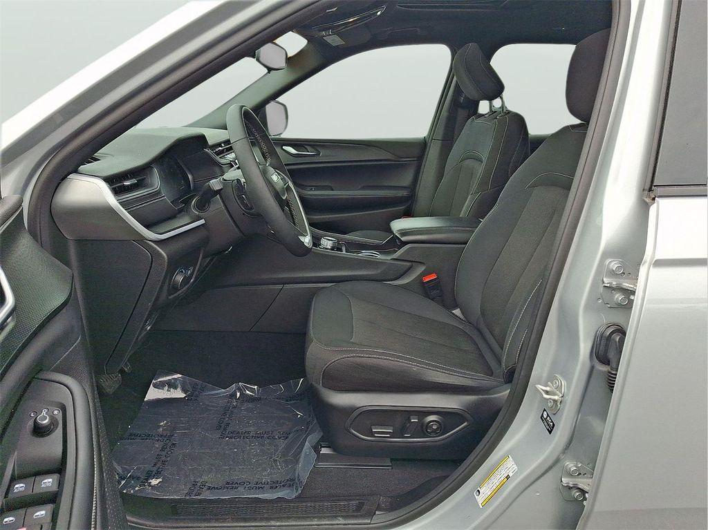 used 2024 Jeep Grand Cherokee L car, priced at $29,500