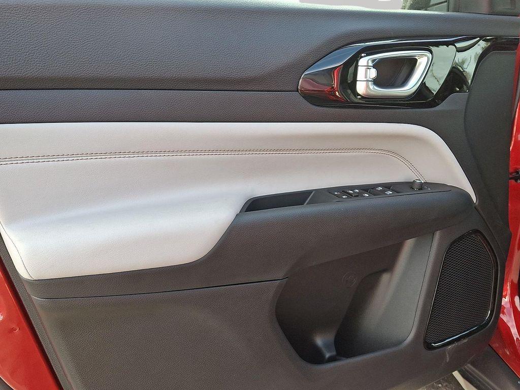 new 2026 Jeep Compass car, priced at $33,684