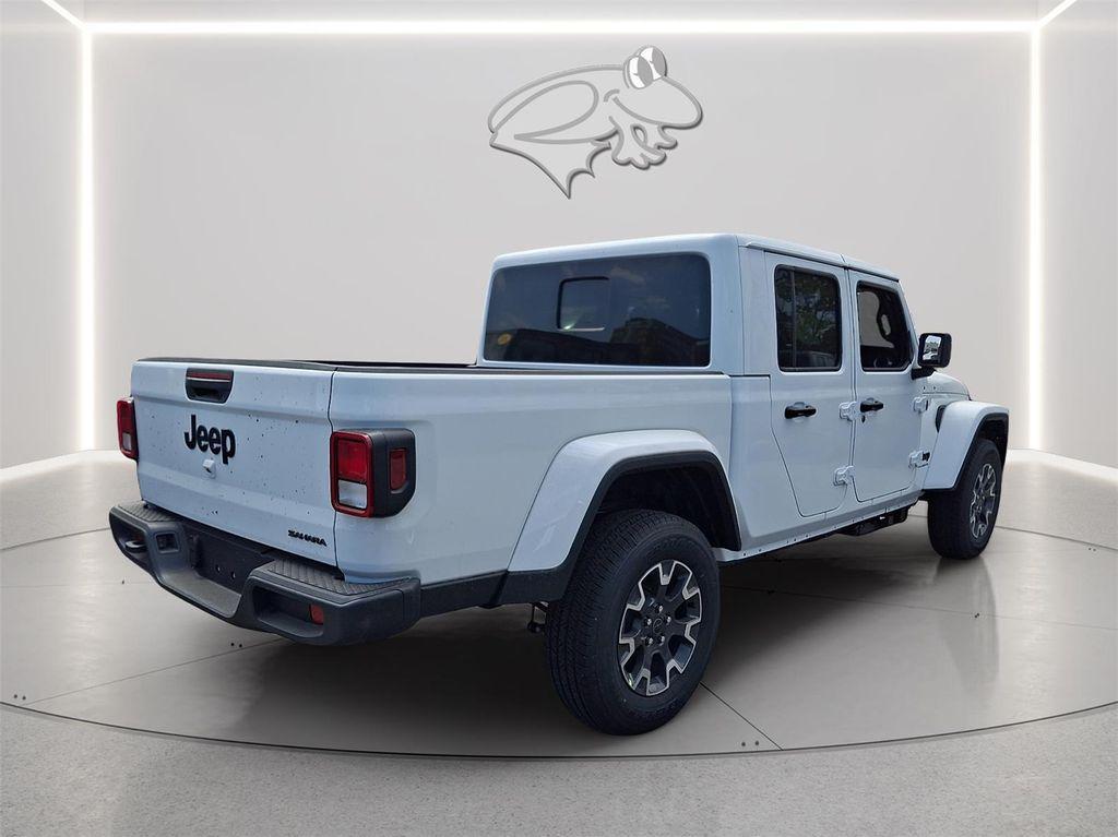 new 2026 Jeep Gladiator car, priced at $46,864