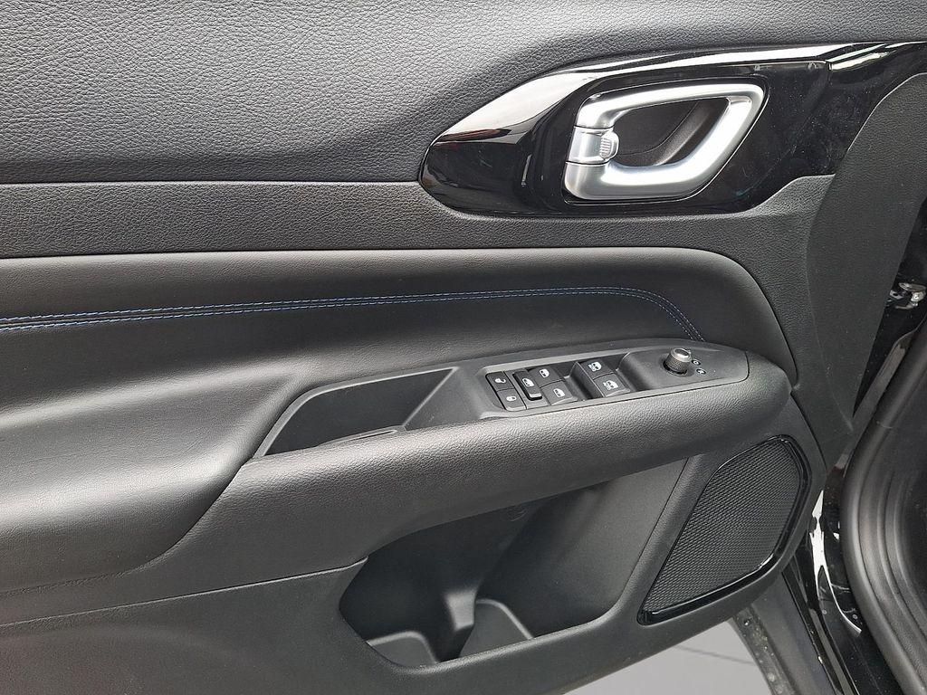 new 2026 Jeep Compass car, priced at $30,859