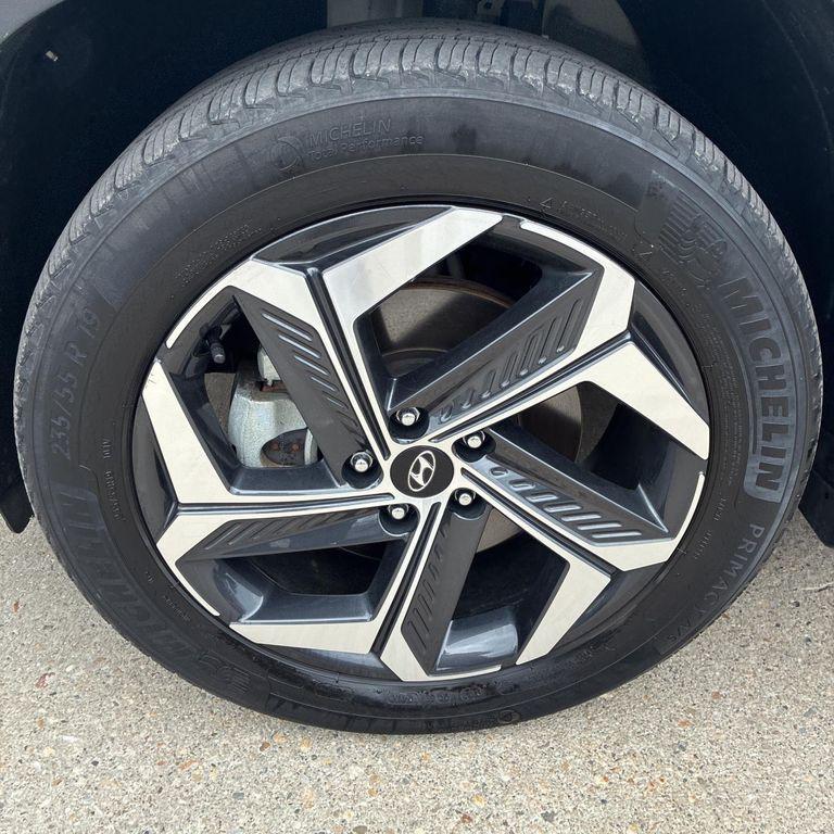 used 2022 Hyundai TUCSON Hybrid car, priced at $25,500