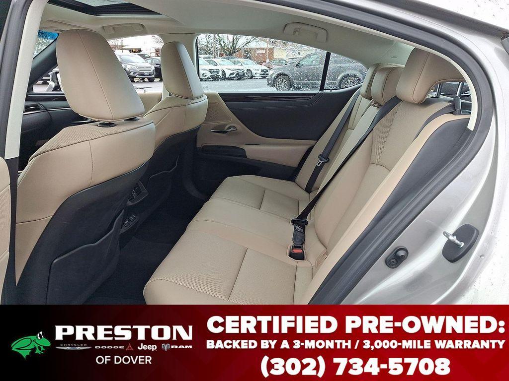 used 2020 Lexus ES 300h car, priced at $27,500