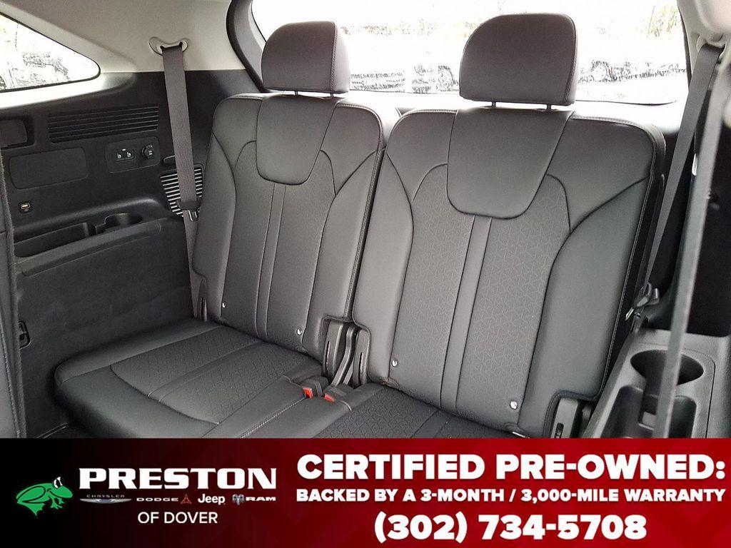 used 2023 Kia Sorento Hybrid car, priced at $28,899