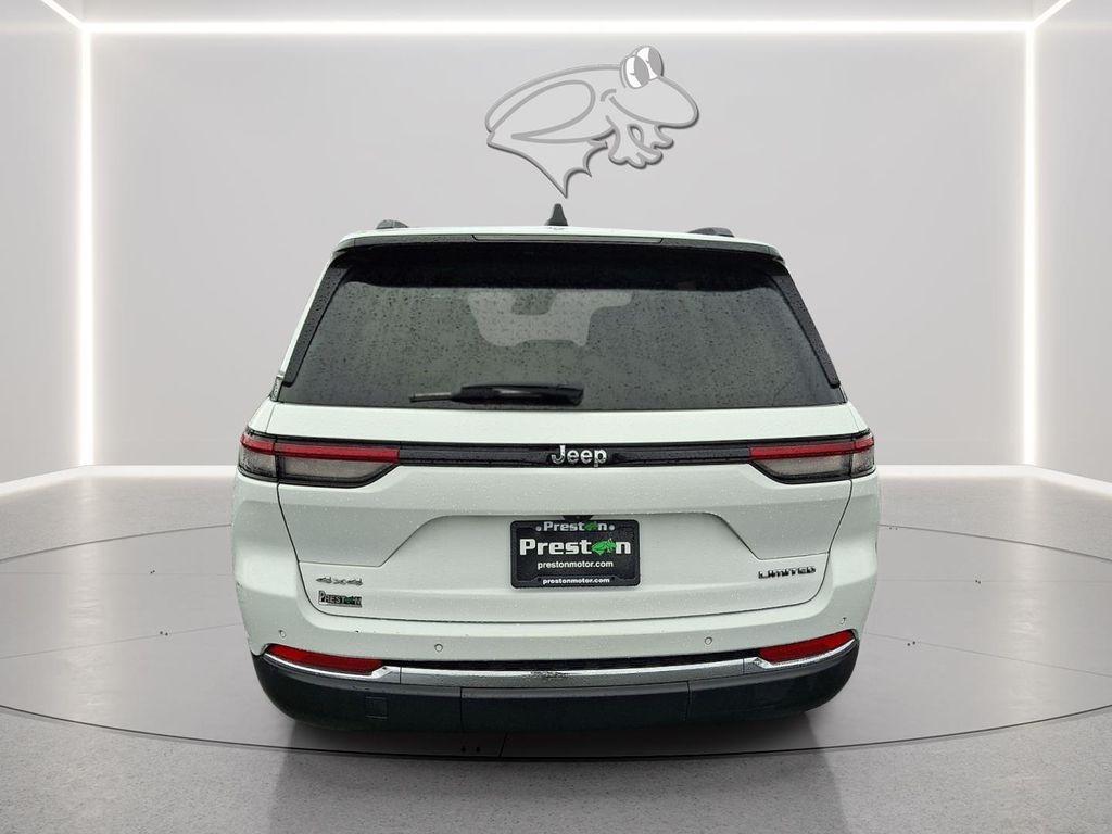 used 2024 Jeep Grand Cherokee car, priced at $28,000