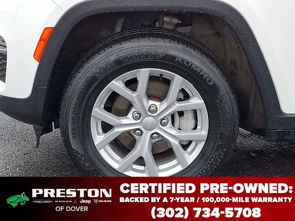 used 2024 Jeep Grand Cherokee car, priced at $32,895