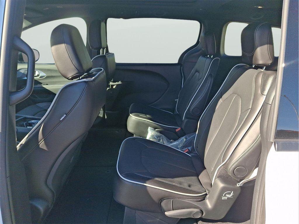 new 2026 Chrysler Pacifica car, priced at $51,034