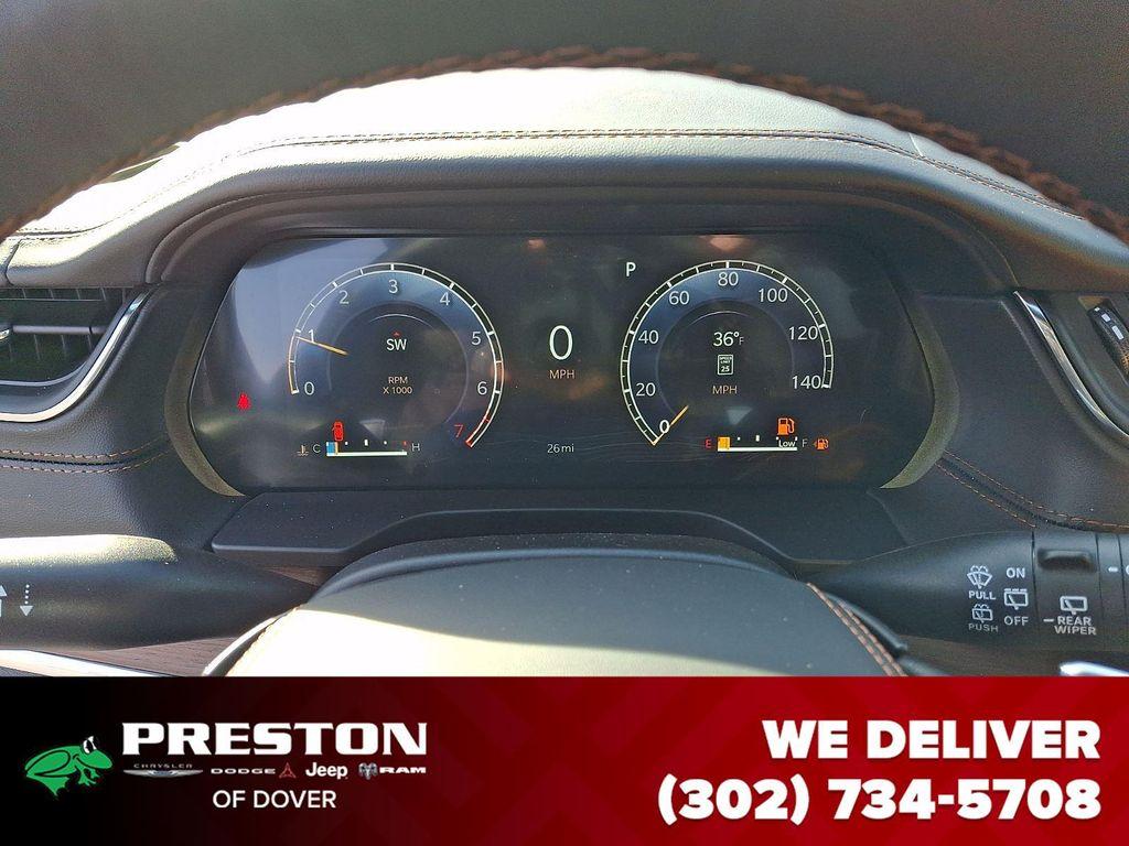 new 2025 Jeep Grand Cherokee car, priced at $54,735