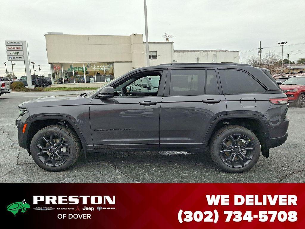 new 2025 Jeep Grand Cherokee car, priced at $48,415