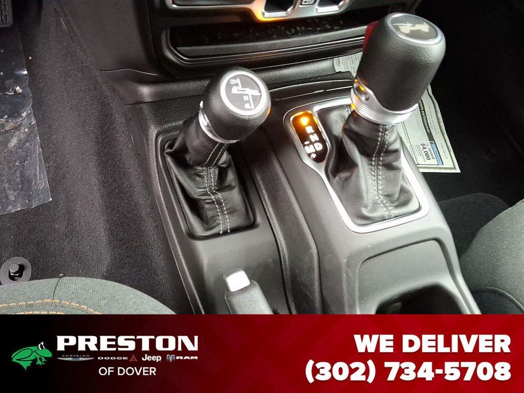 new 2026 Jeep Wrangler car, priced at $46,585