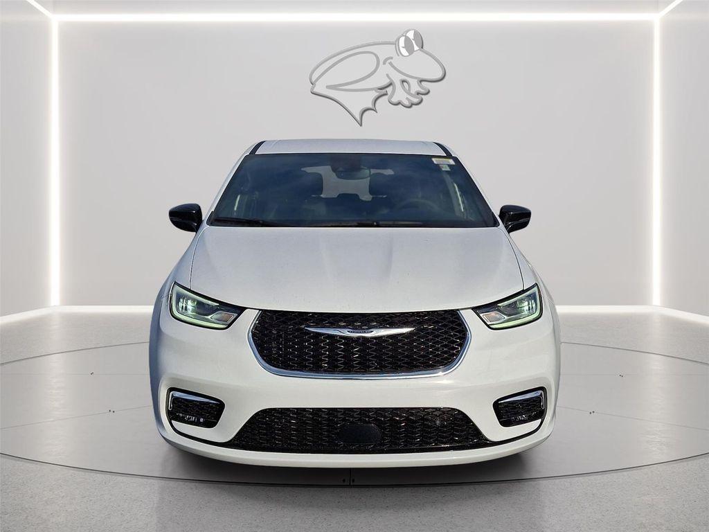 new 2026 Chrysler Pacifica car, priced at $41,679