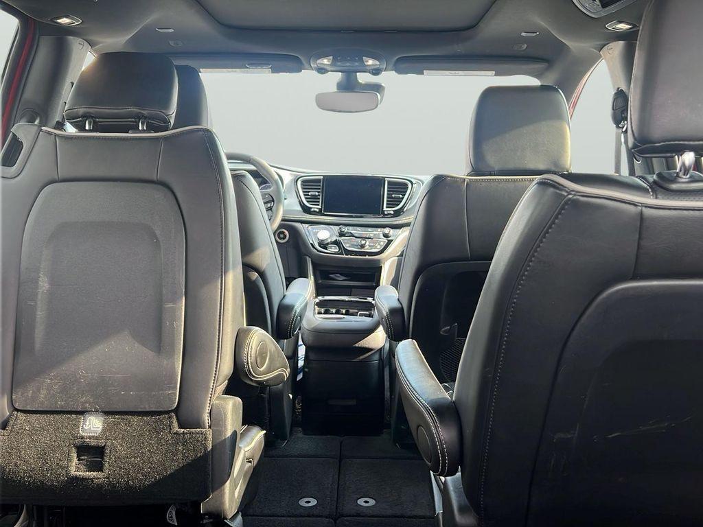 used 2025 Chrysler Pacifica car, priced at $35,500