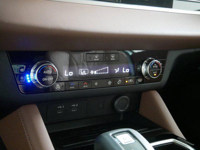 new 2025 Mitsubishi Outlander car, priced at $40,294