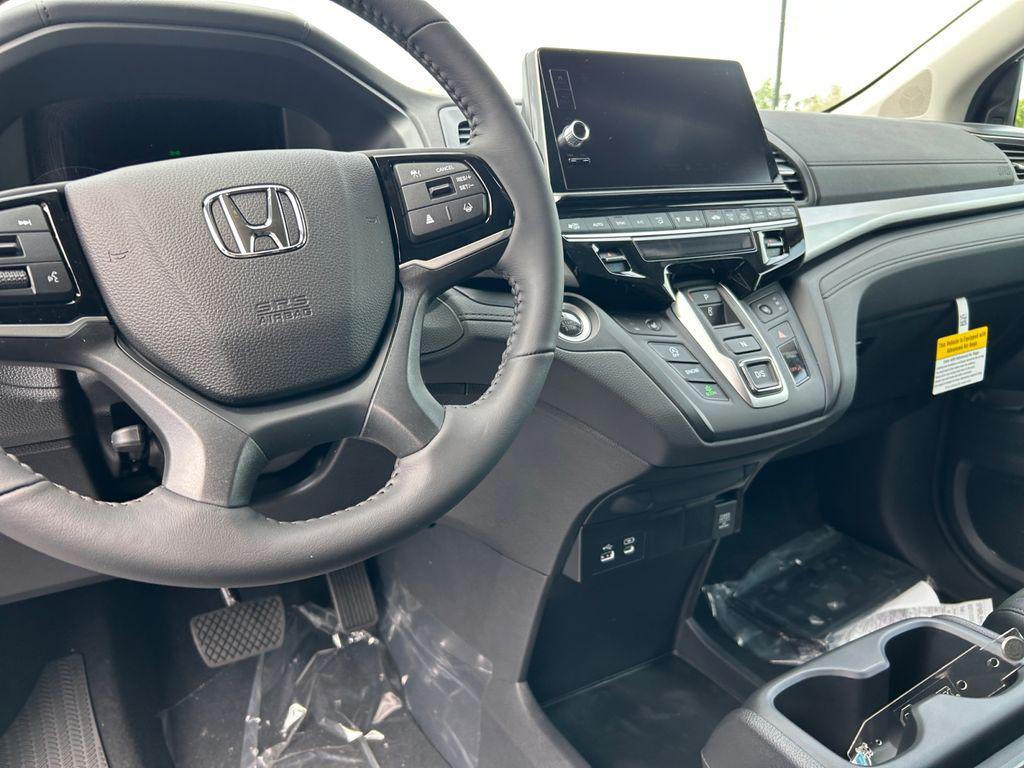 new 2026 Honda Odyssey car, priced at $45,330