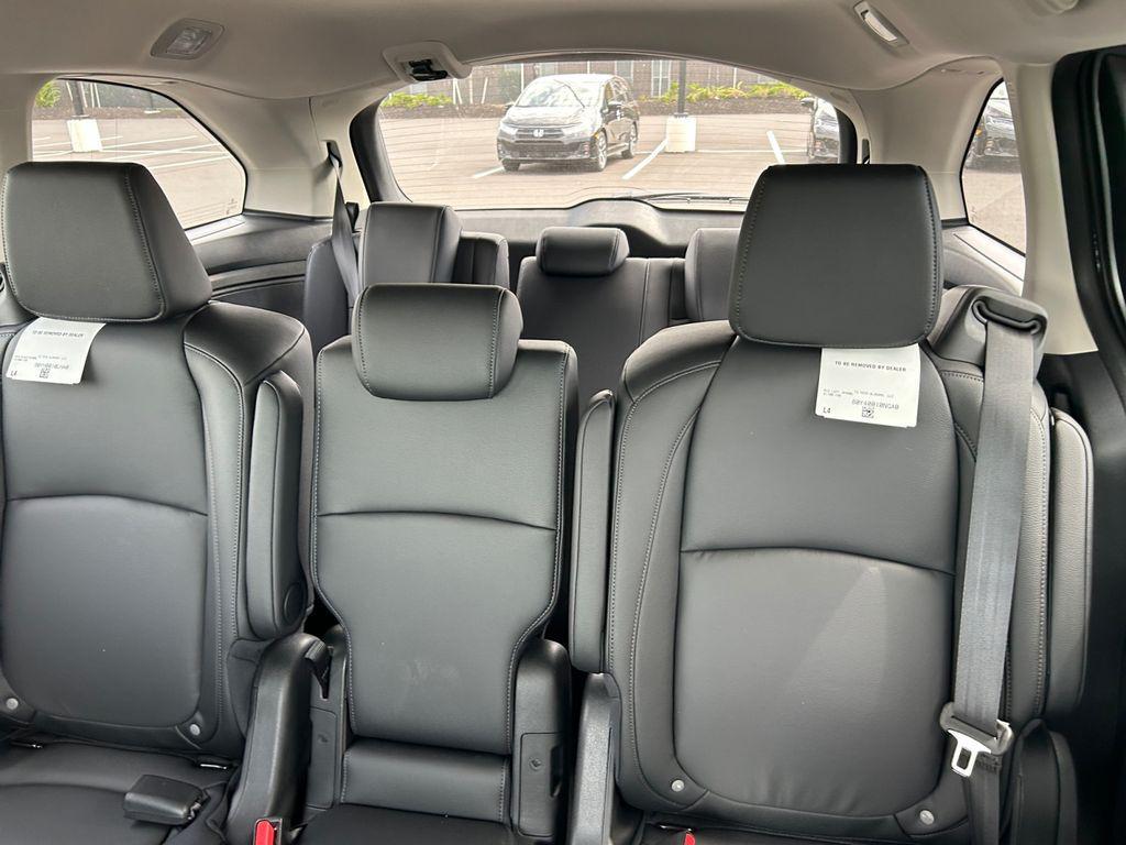 new 2026 Honda Odyssey car, priced at $45,330