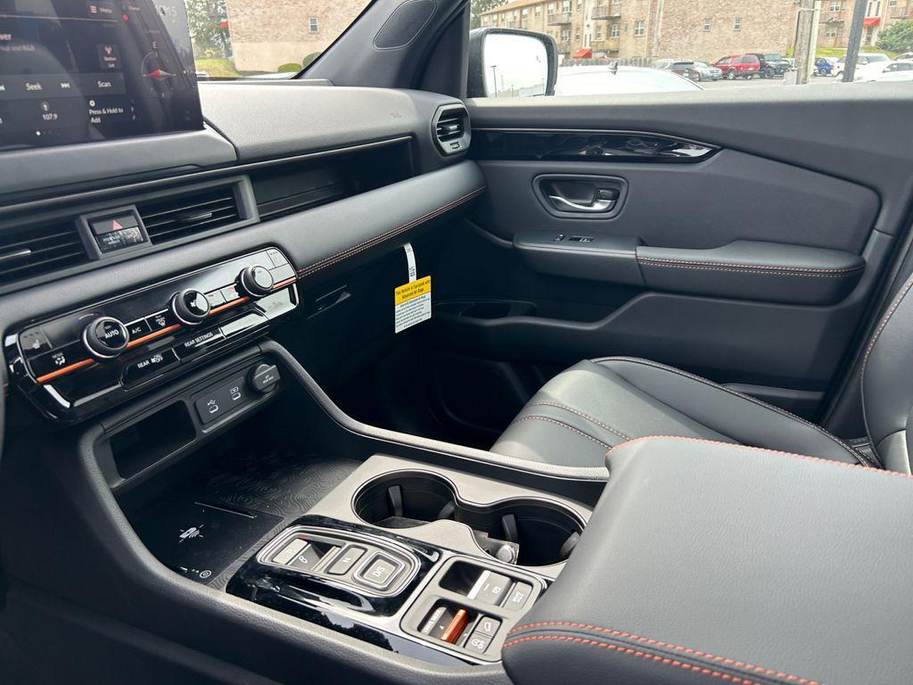 new 2026 Honda Pilot car, priced at $51,897