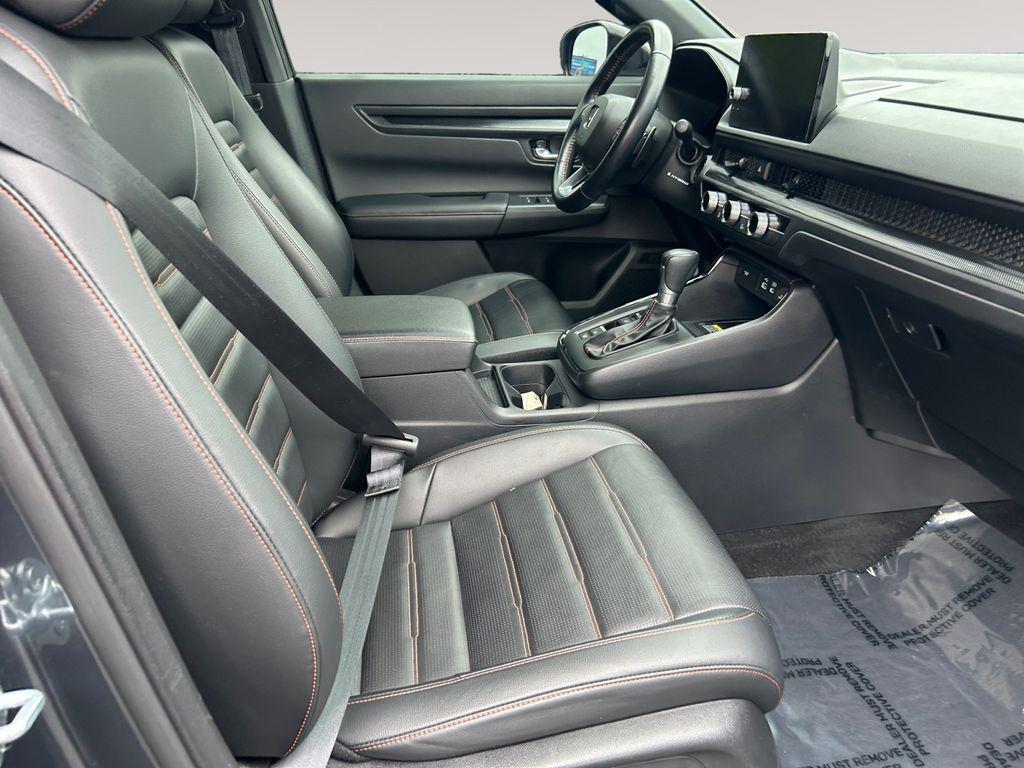 used 2025 Honda CR-V Hybrid car, priced at $35,286