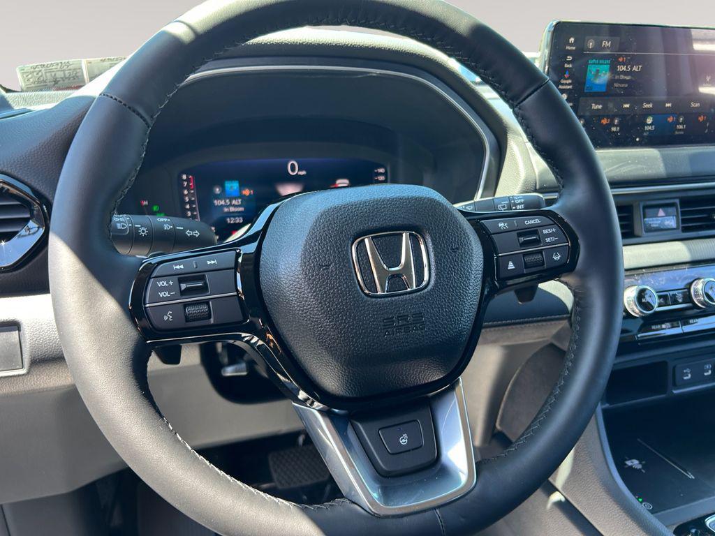 new 2026 Honda Pilot car, priced at $55,445