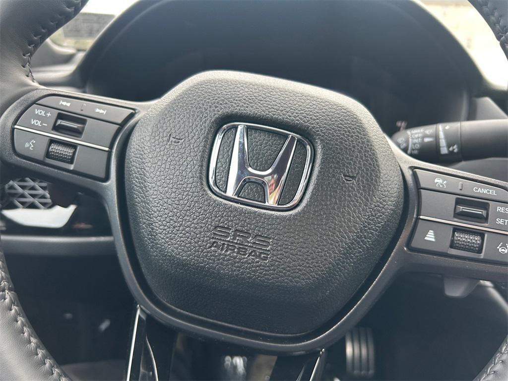 new 2025 Honda Accord Hybrid car, priced at $35,305