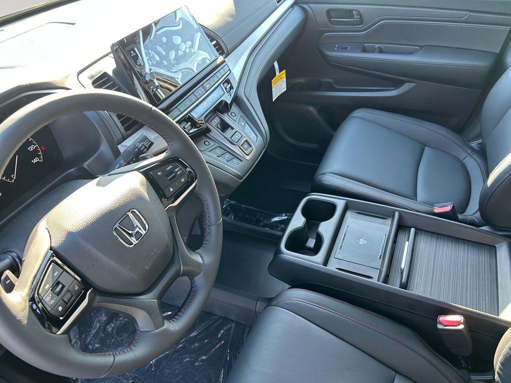 new 2026 Honda Odyssey car, priced at $45,390
