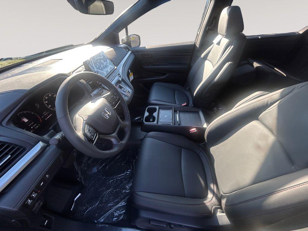 new 2026 Honda Odyssey car, priced at $45,390