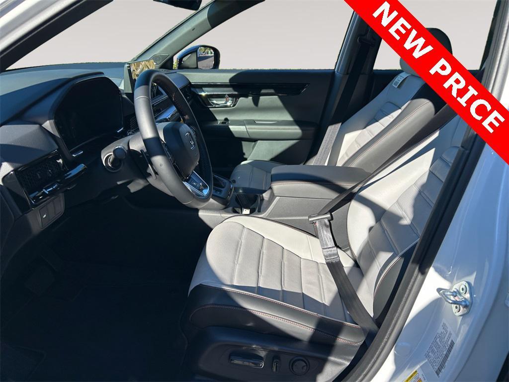used 2026 Honda CR-V Hybrid car, priced at $39,287