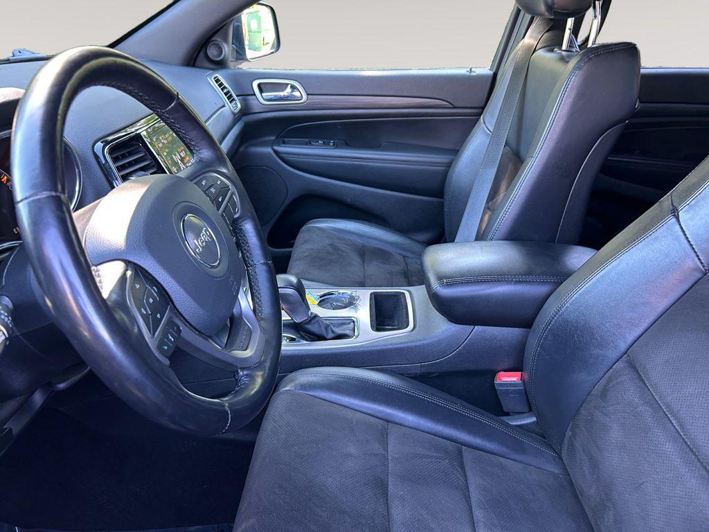 used 2021 Jeep Grand Cherokee car, priced at $21,979