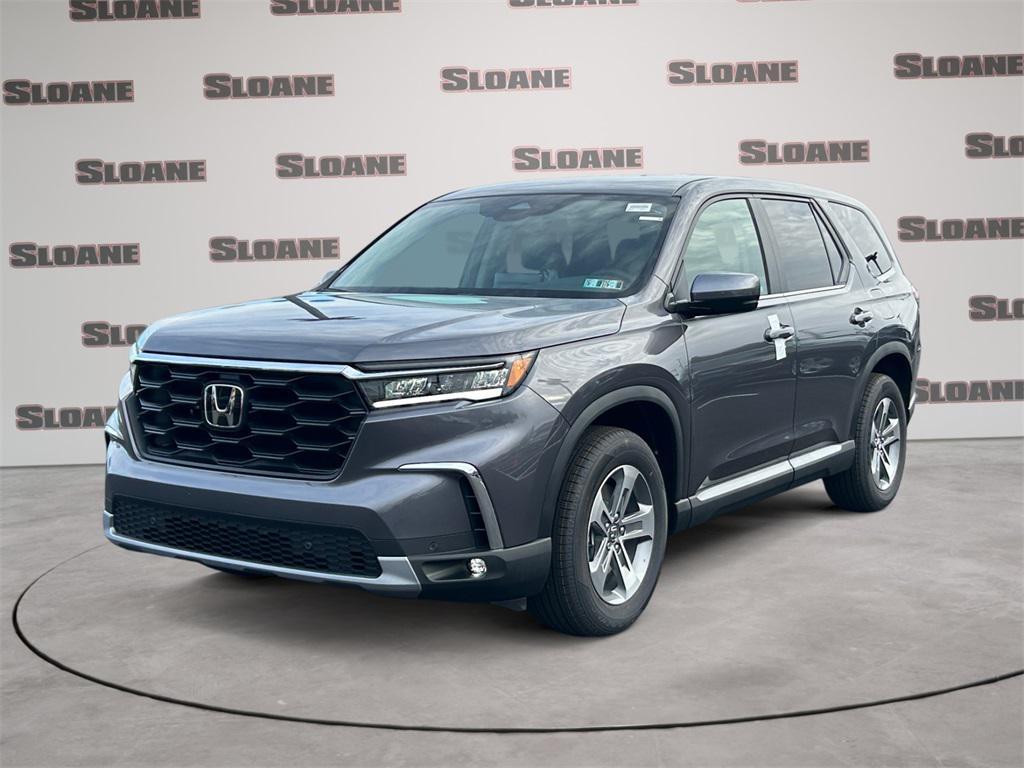 new 2025 Honda Pilot car, priced at $47,825