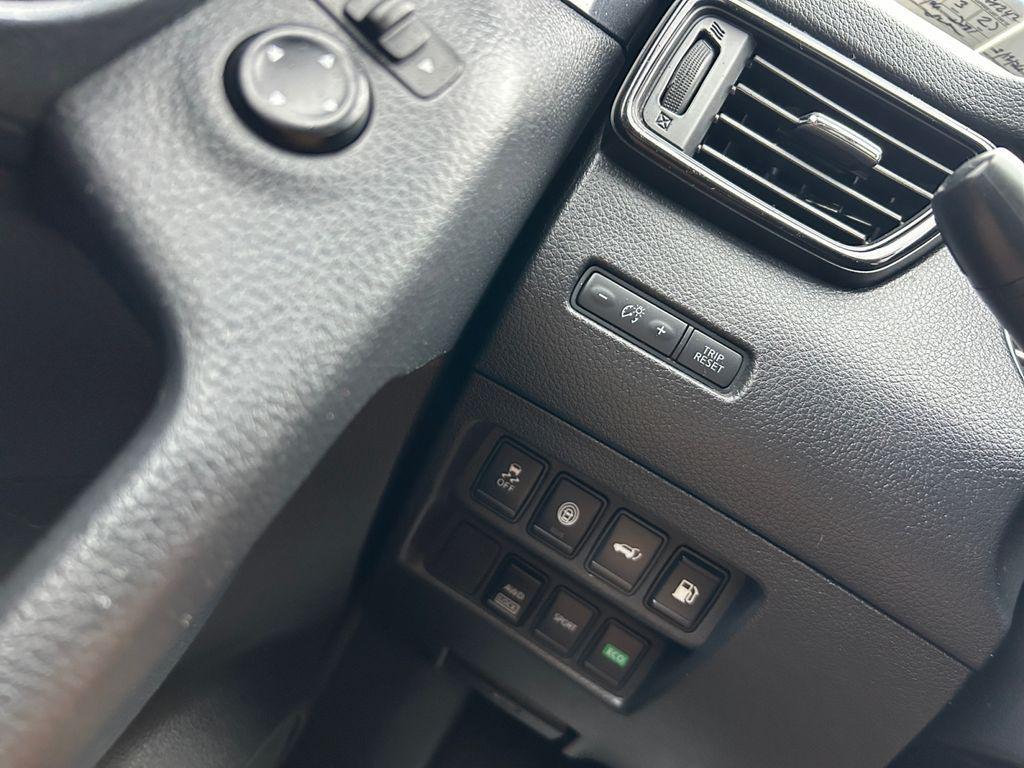 used 2020 Nissan Rogue car, priced at $14,999