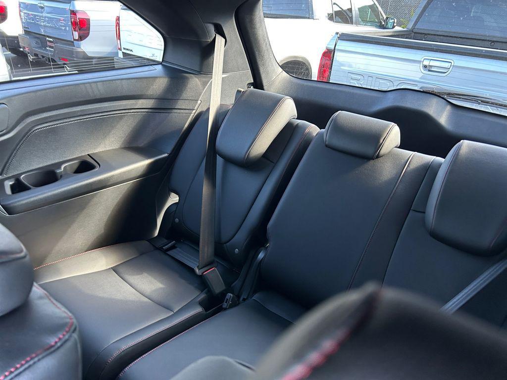 new 2026 Honda Odyssey car, priced at $45,845