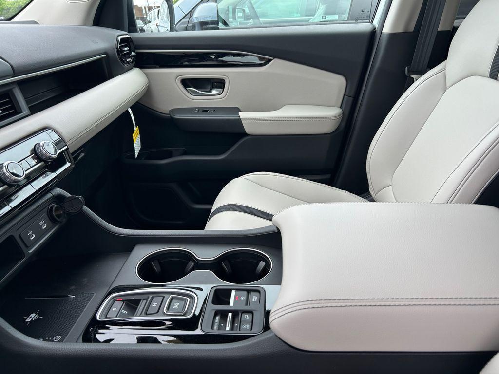 new 2026 Honda Pilot car, priced at $50,225