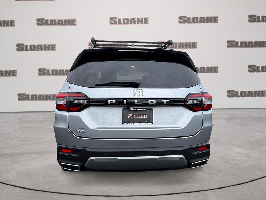 new 2026 Honda Pilot car, priced at $50,225