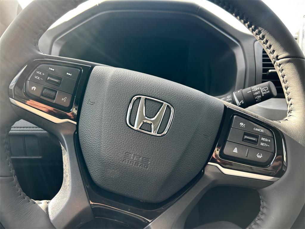 new 2026 Honda Odyssey car, priced at $48,990