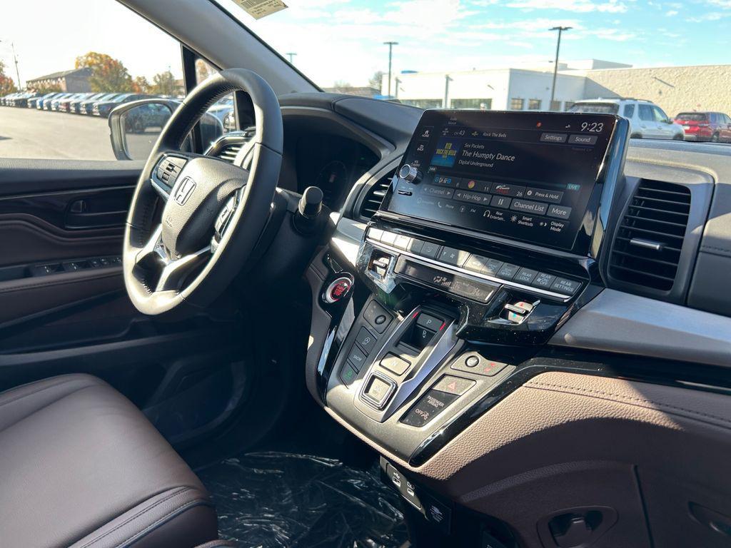 new 2026 Honda Odyssey car, priced at $49,445