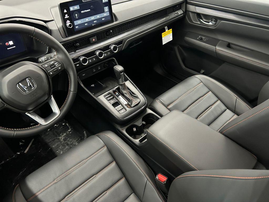 new 2026 Honda CR-V Hybrid car, priced at $41,675