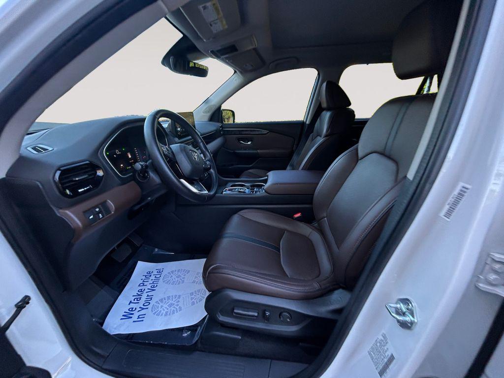 used 2023 Honda Pilot car, priced at $42,979