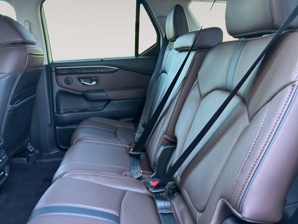 used 2023 Honda Pilot car, priced at $42,979