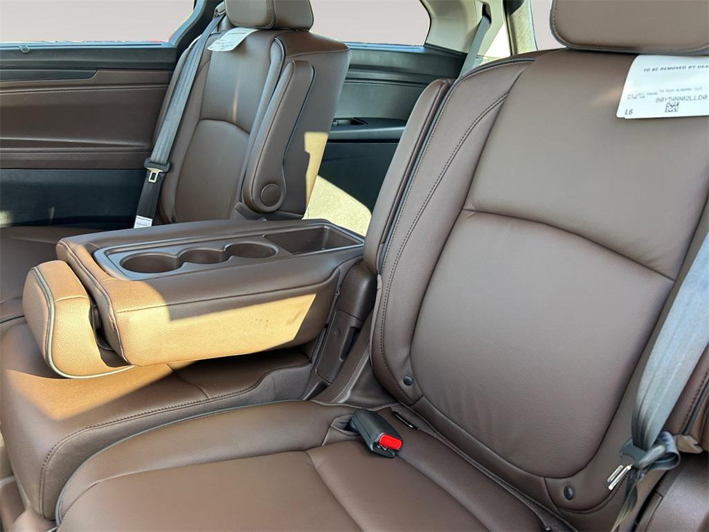 new 2026 Honda Odyssey car, priced at $49,445