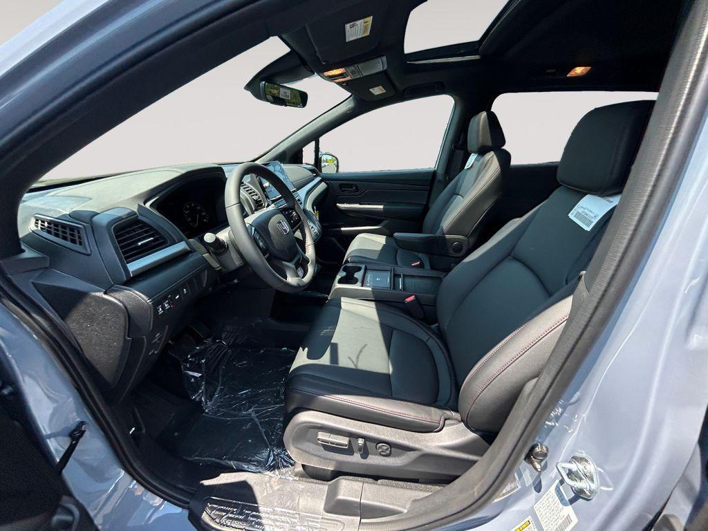 new 2026 Honda Odyssey car, priced at $46,335