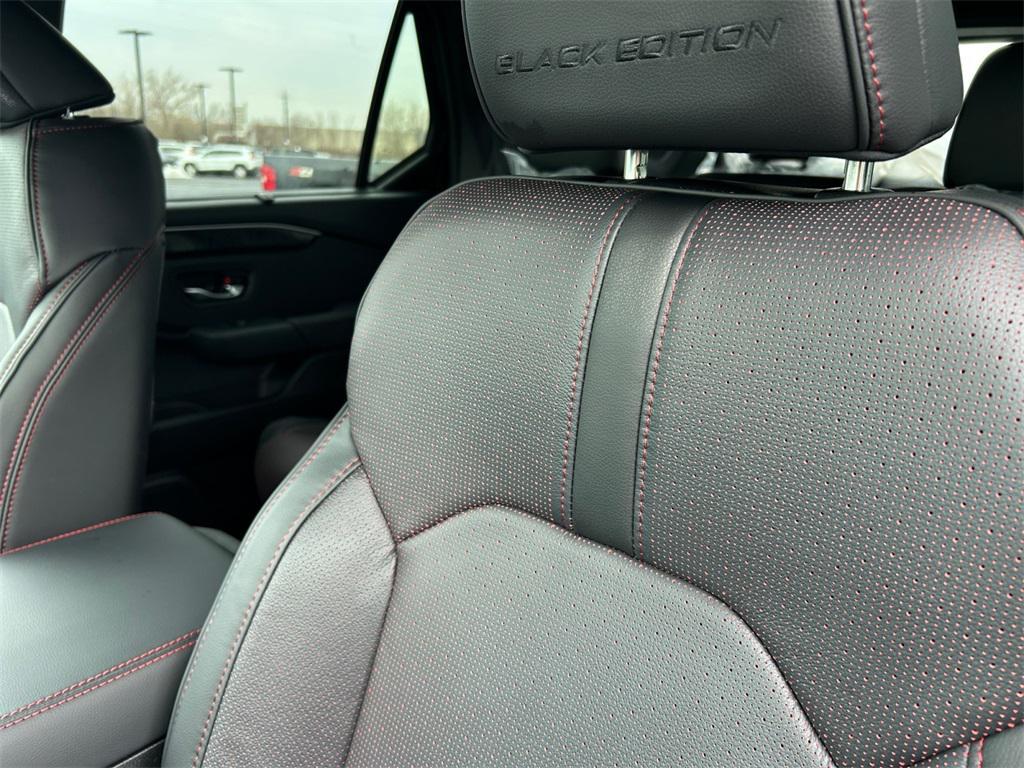 new 2025 Honda Pilot car, priced at $56,075