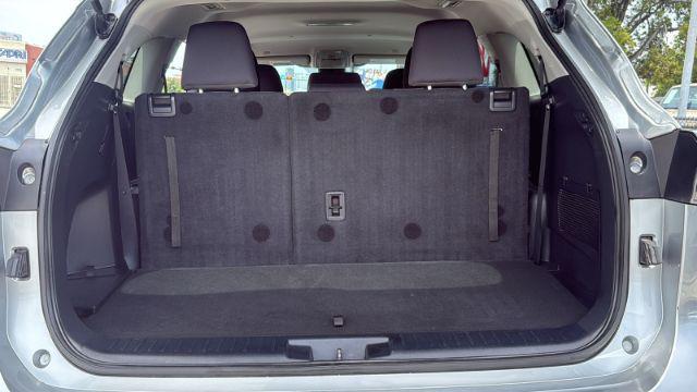 used 2023 Toyota Highlander car, priced at $31,899