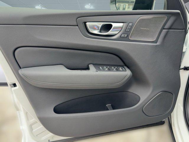 new 2026 Volvo XC60 car, priced at $63,035