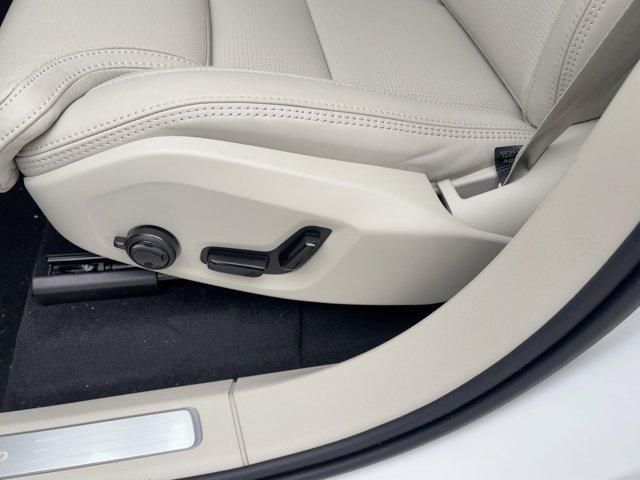 new 2026 Volvo XC90 Plug-In Hybrid car, priced at $85,745